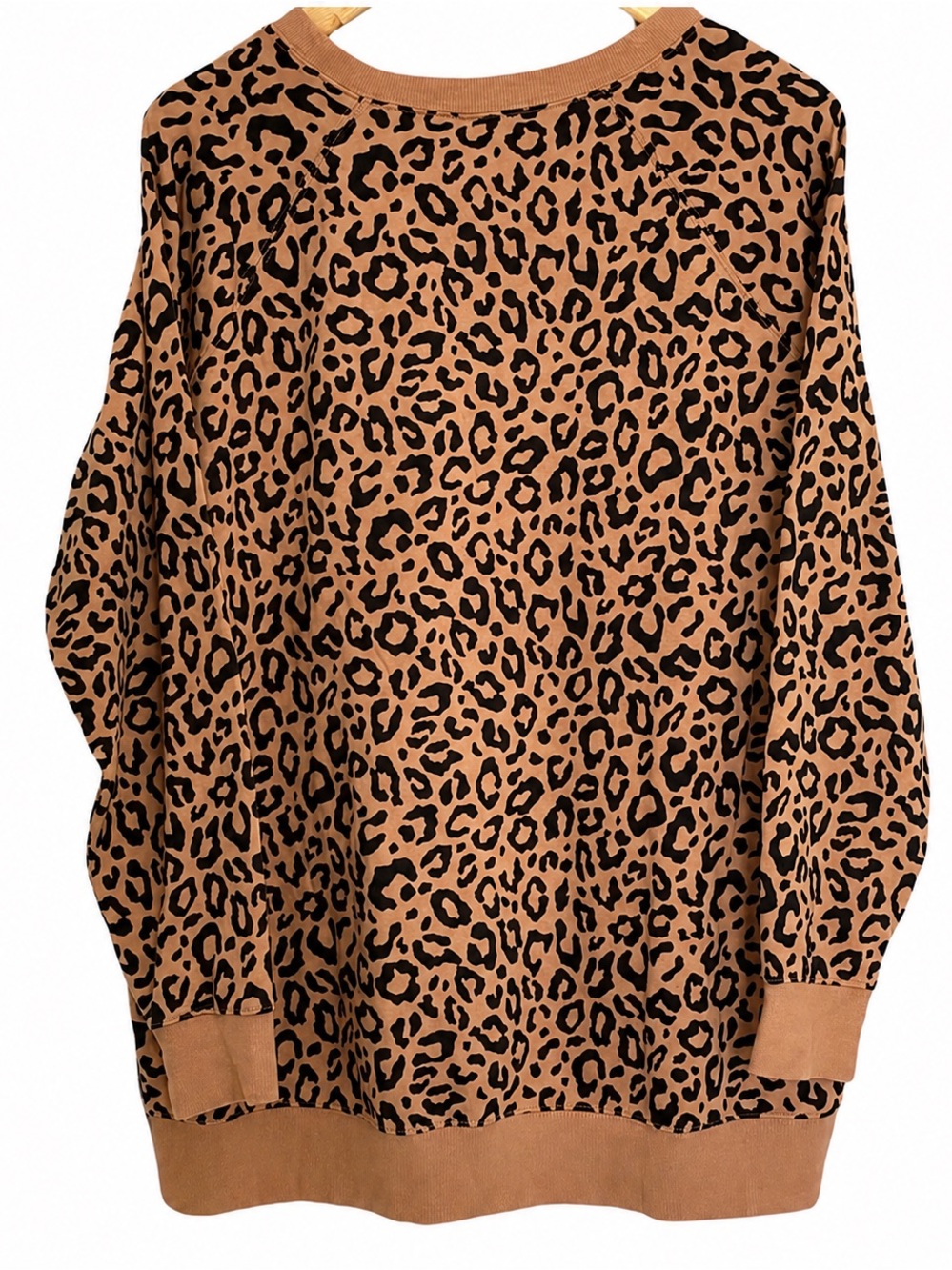 EUC Torrid Ultra Soft Fleece Crew Neck Leopard Print Sweatshirt Women's SZ 0 (L) - Picture 6 of 13